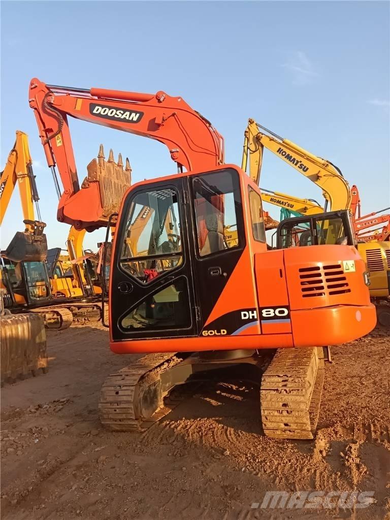 Doosan DH 80 G حفارات وسط 7 طن - 12 طن