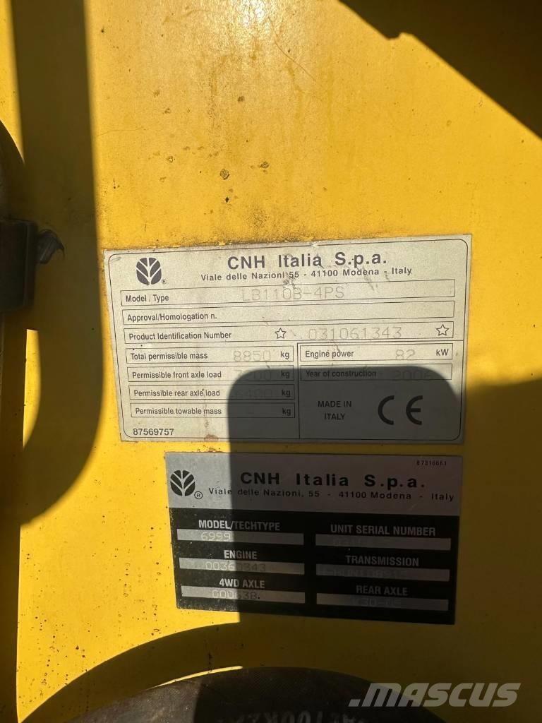 New Holland LB 110 B كابينة والداخلية