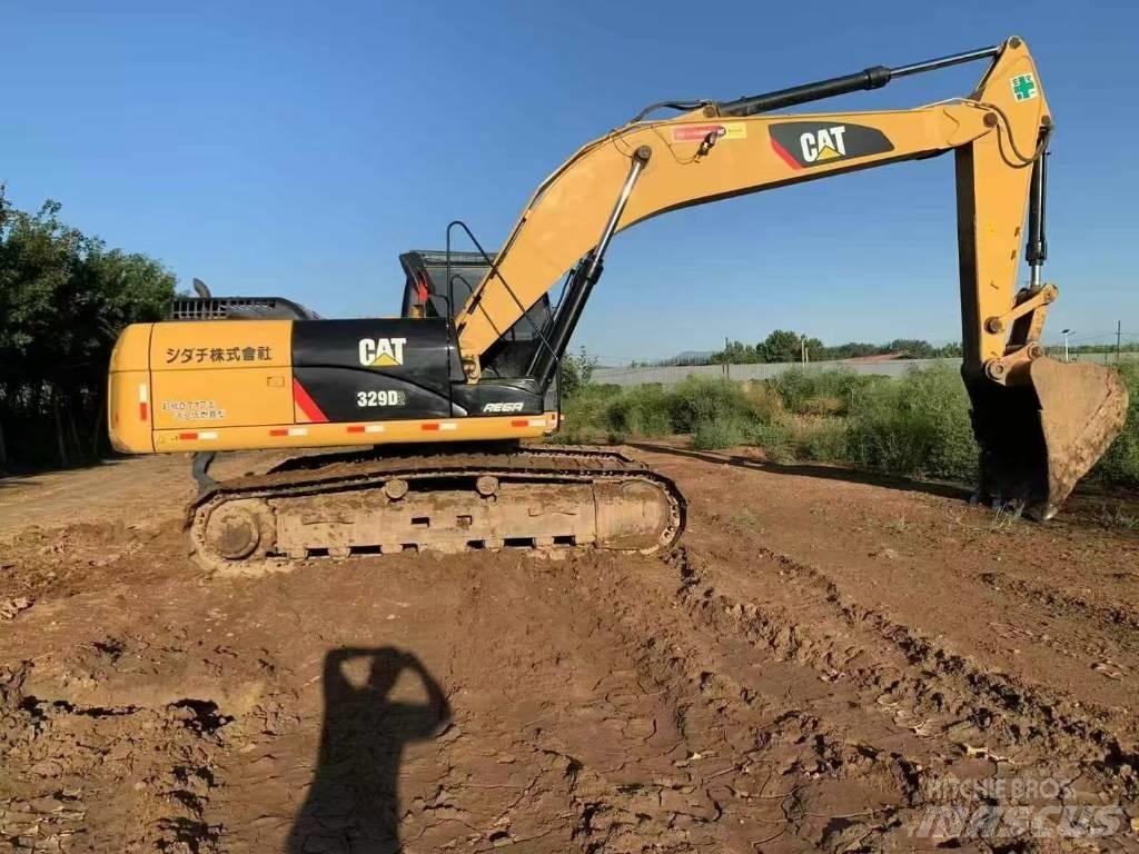 CAT 329 D حفارات زحافة