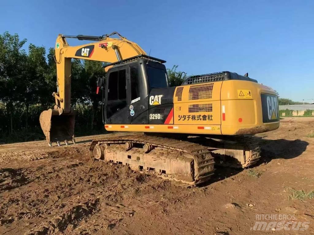 CAT 329 D حفارات زحافة