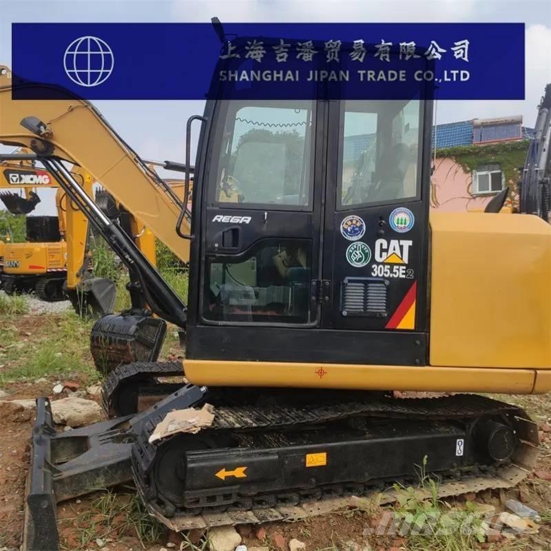 CAT 305.5 حفارات زحافة