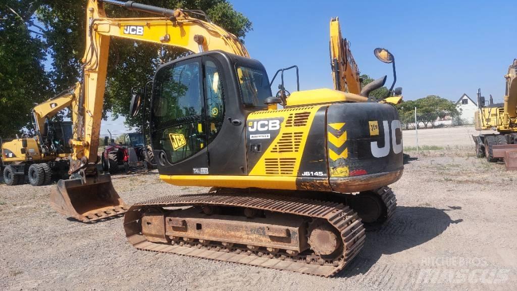 JCB JS 145 LC حفارات زحافة