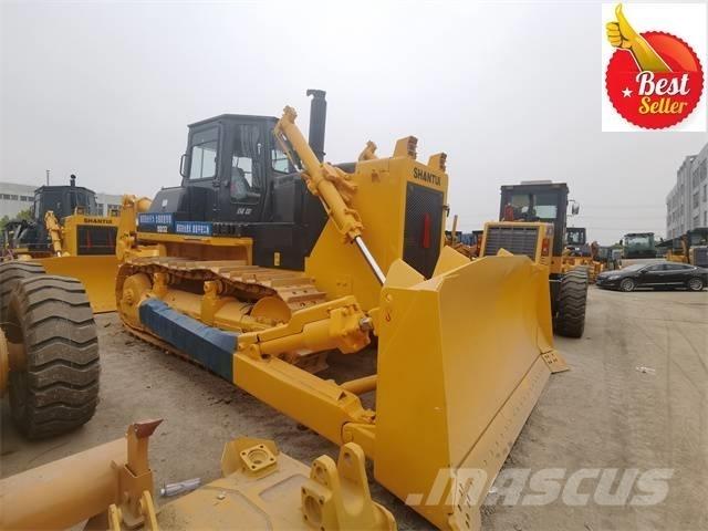 Shantui SD 22 بلدوزرات مجنزرة