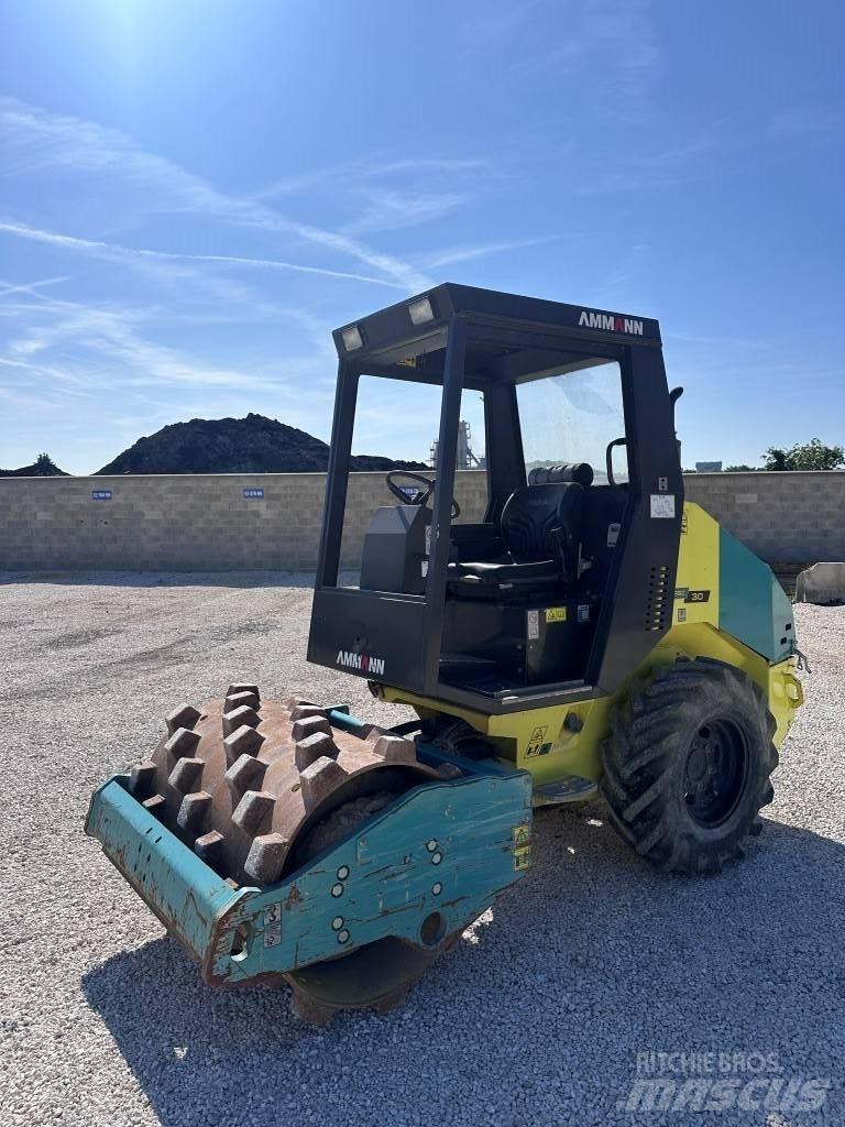 Ammann ASC 30 HD PD ضاغطات التربة