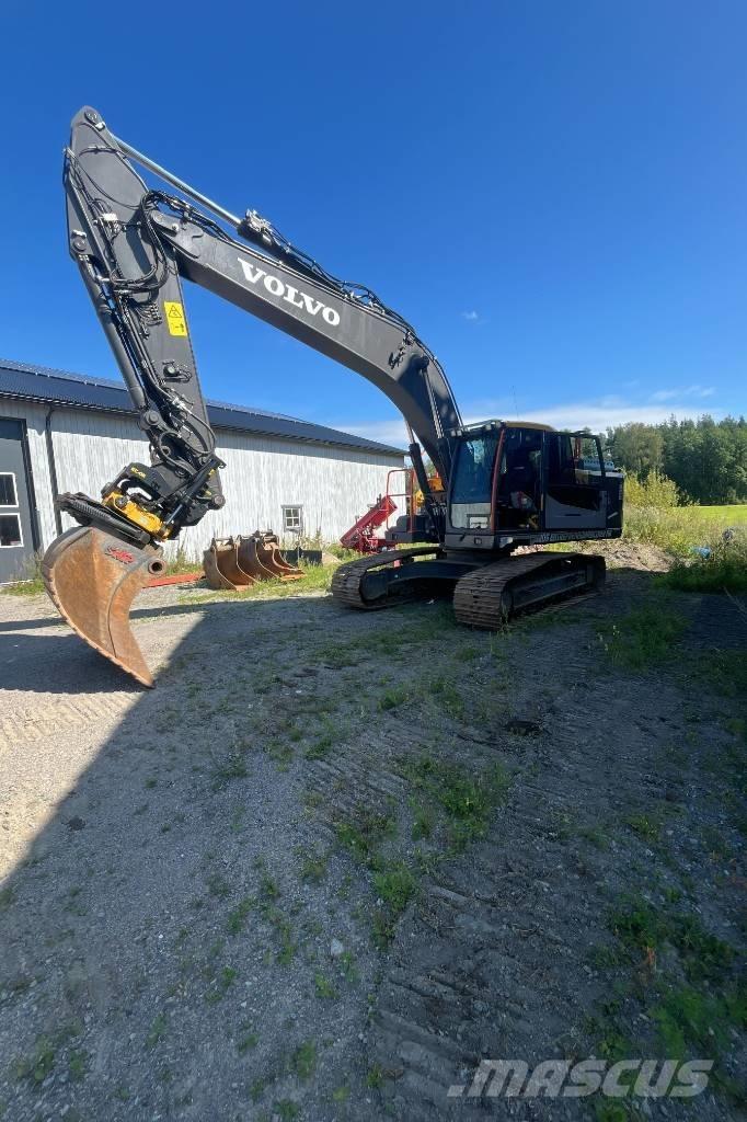 Volvo EC 250 EL حفارات زحافة