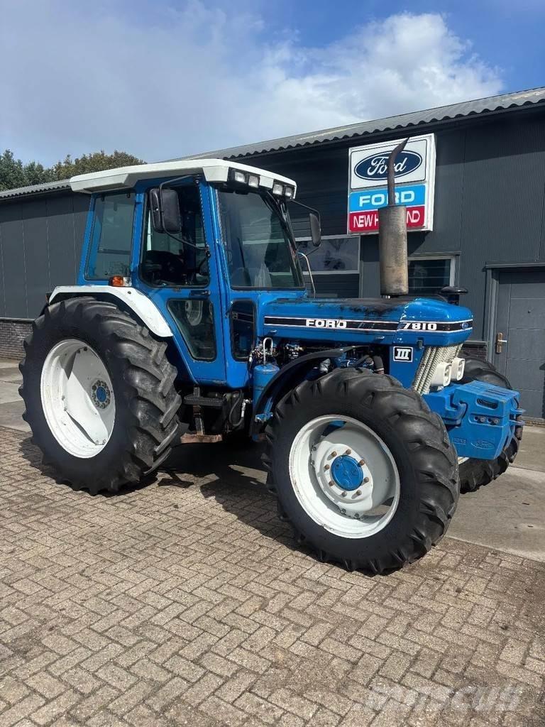 Ford 7810 الجرارات