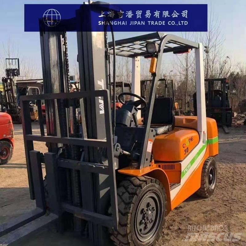 TCM FD 30 شاحنات الديزل