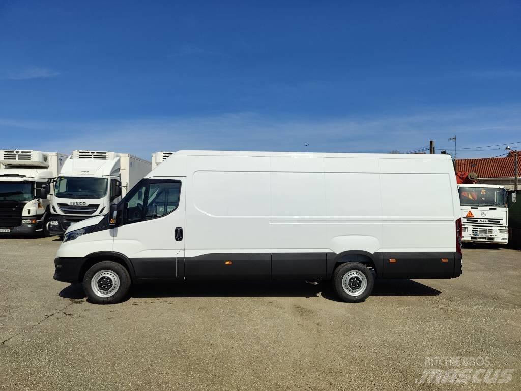 Iveco DAILY 35S16 شاحنة مقفلة