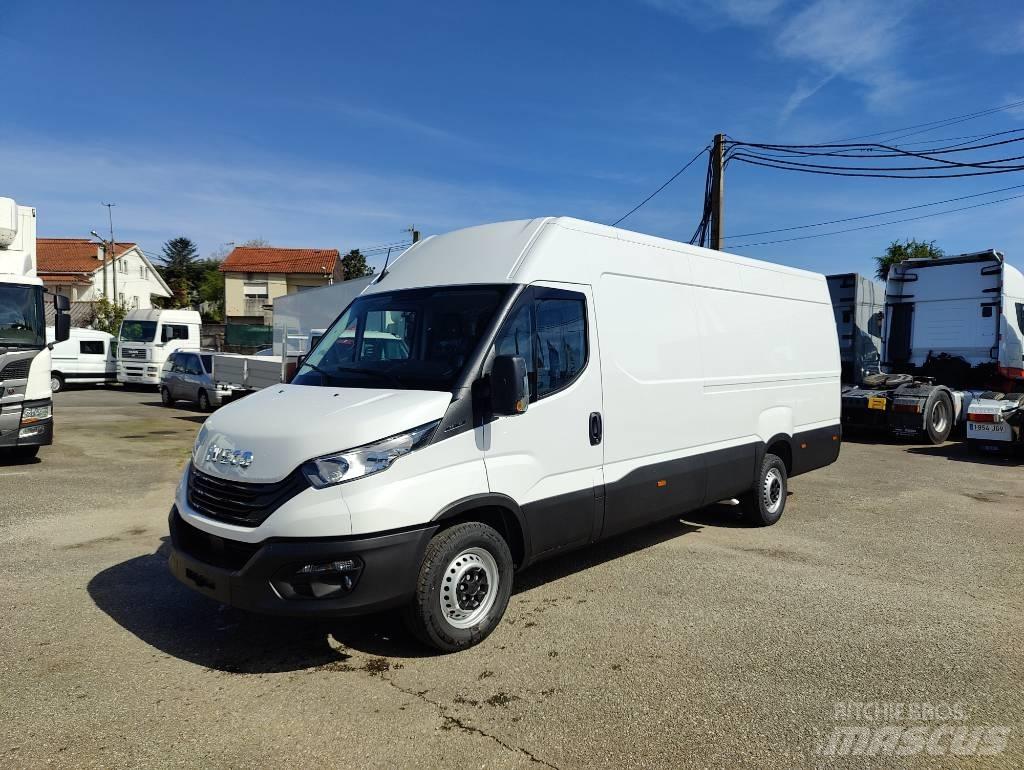 Iveco DAILY 35S16 شاحنة مقفلة