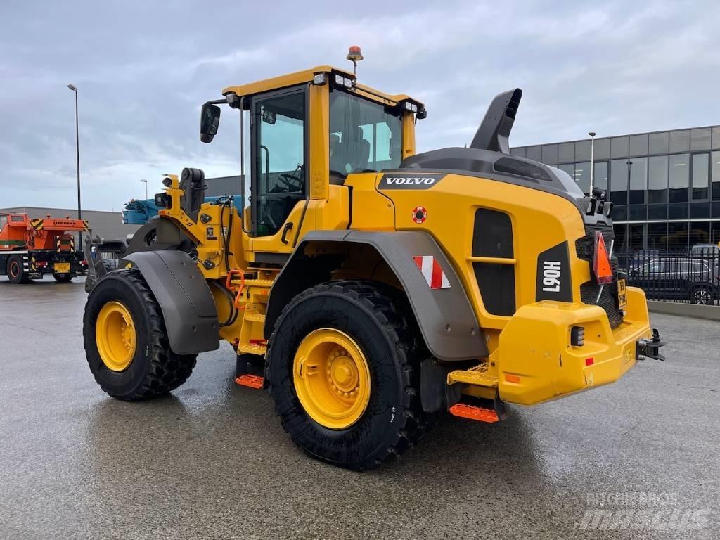 Volvo L 90 H لوادر بعجل