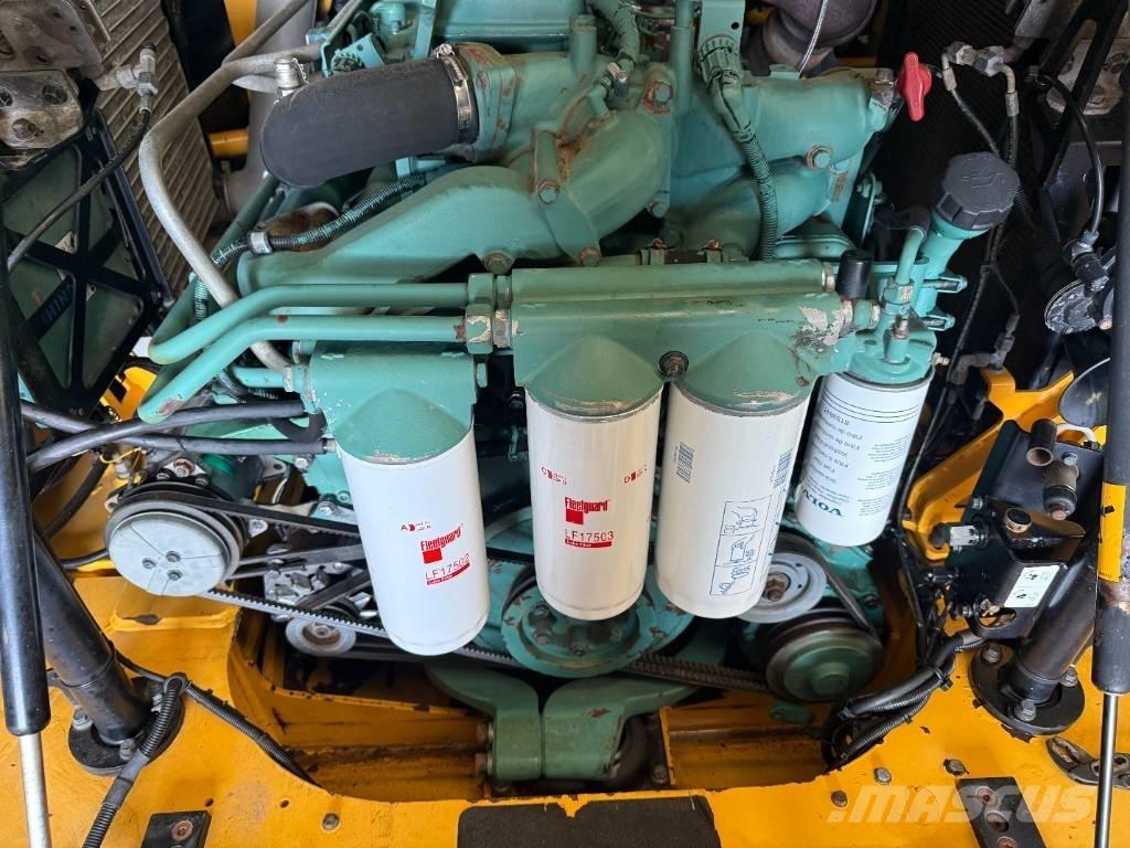 Volvo A 25 D ساحبات مفصلية