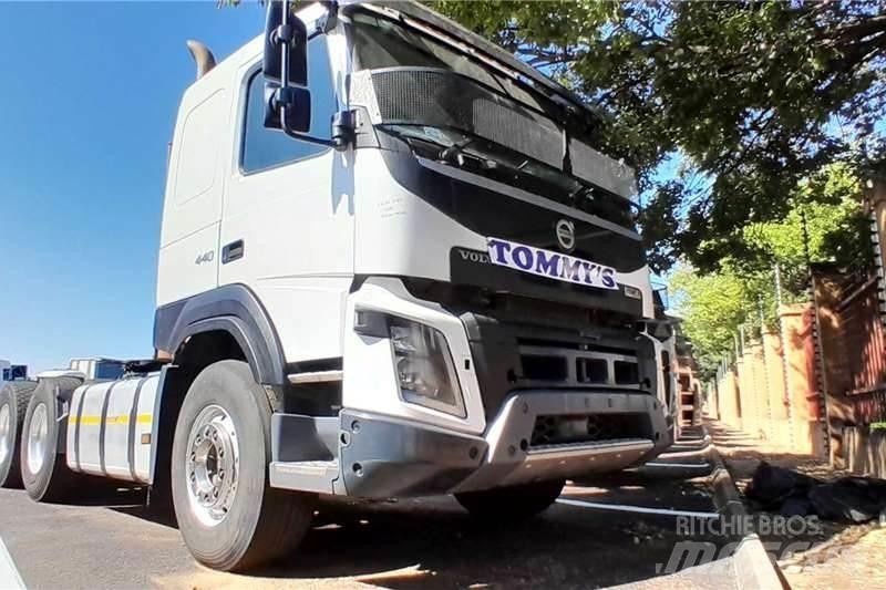 Volvo FMX 440 شاحنات أخرى