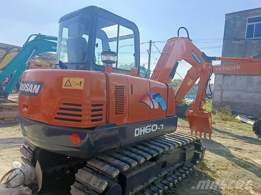 Doosan DH 60-7 حفارات صغيرة أقل من 7 طن (حفارات صغيرة)