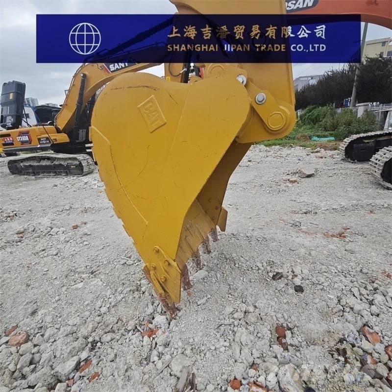 CAT 324 D حفارات زحافة