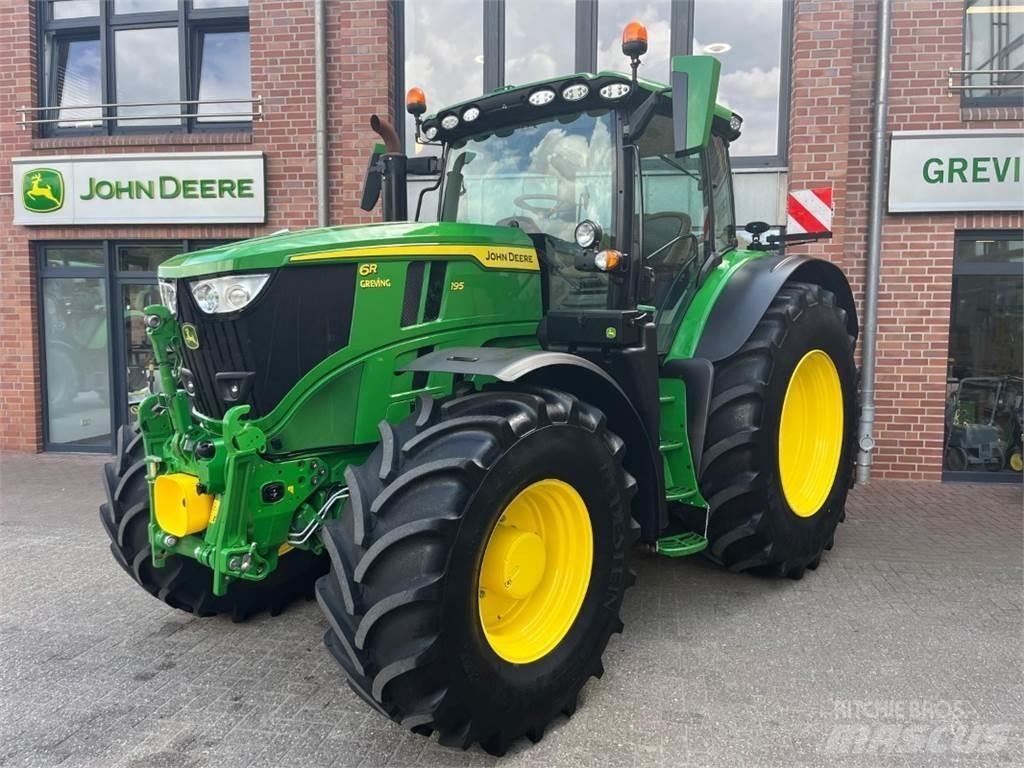 John Deere 6R195 الجرارات
