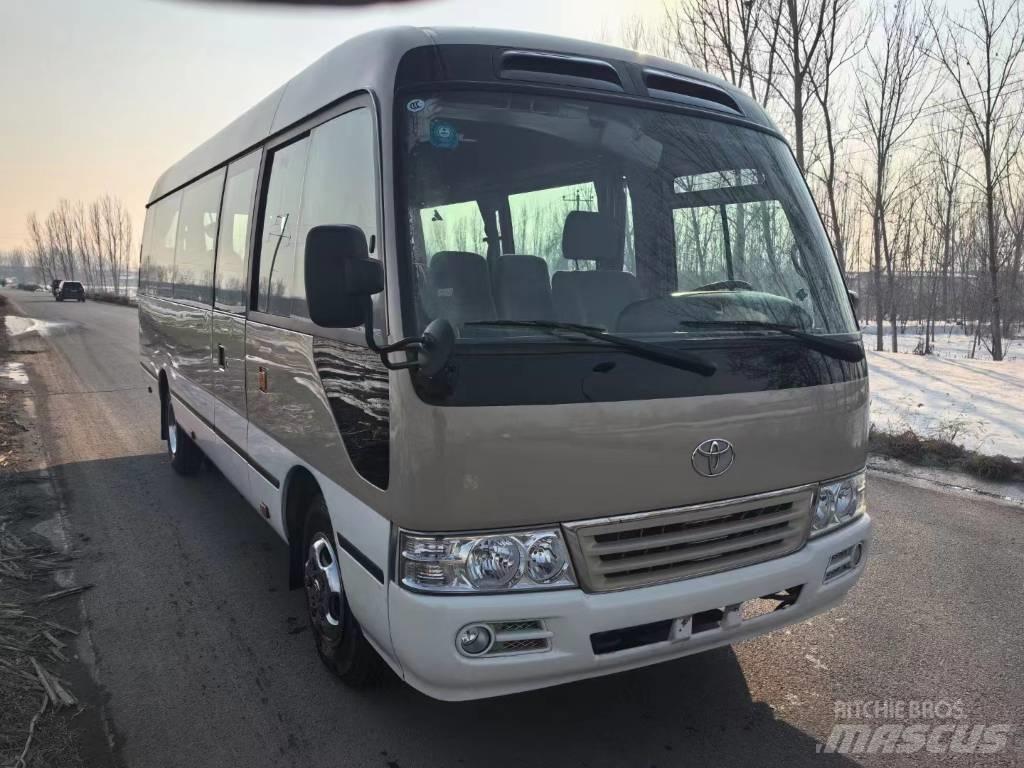 Toyota Coaster Bus حافلة صغيرة