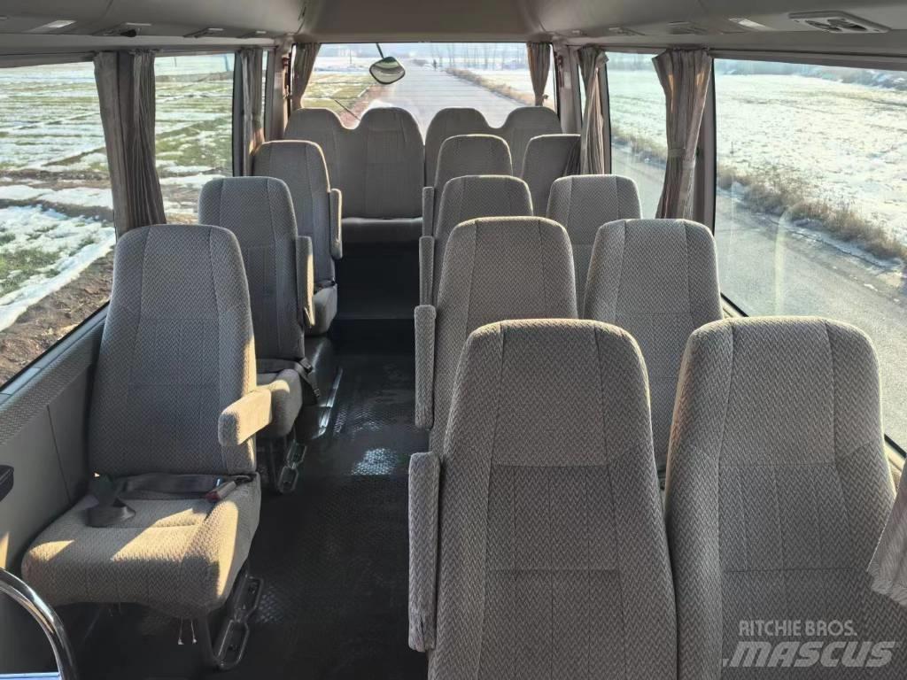 Toyota Coaster Bus حافلة صغيرة