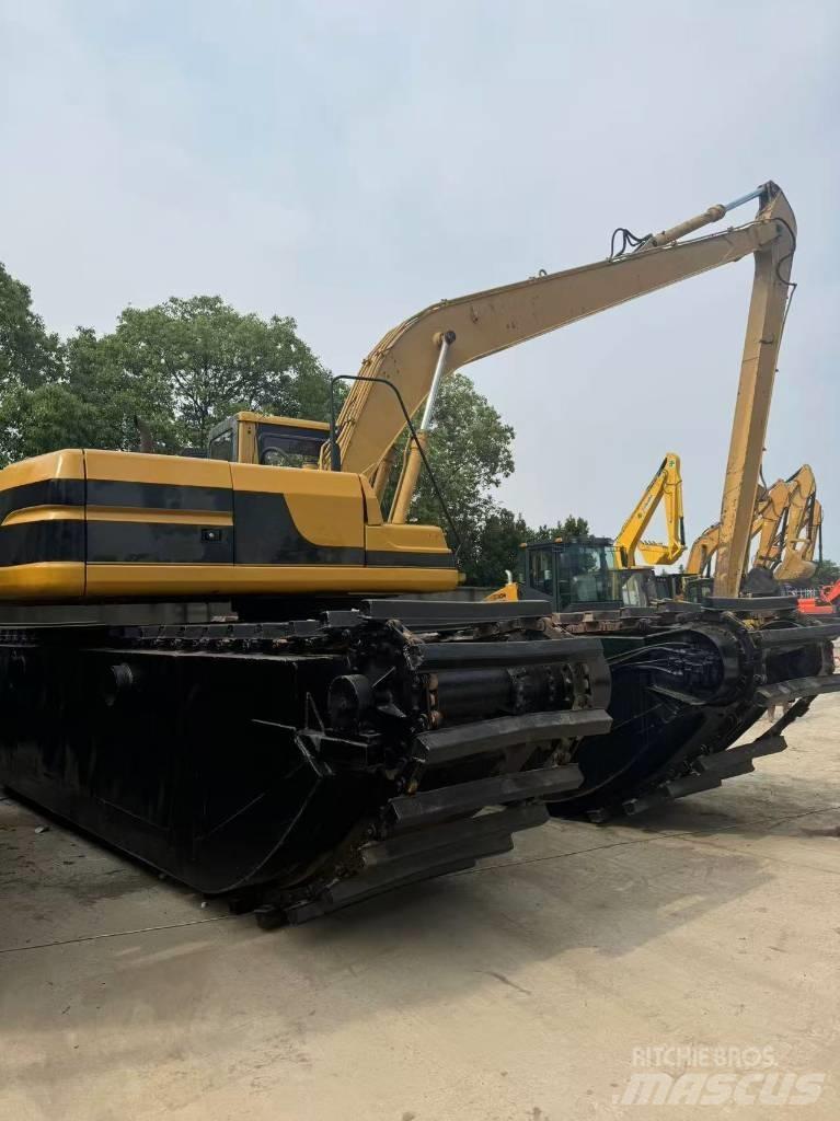 CAT 320B الحفارات البرمائية