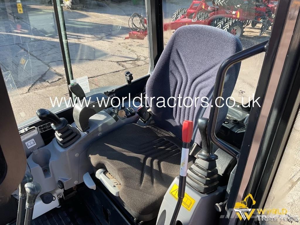 Kubota U 27-4 حفارات صغيرة أقل من 7 طن (حفارات صغيرة)