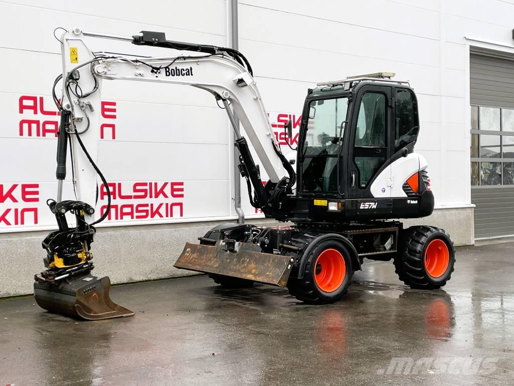 Bobcat E 57 W حفارات بعجل
