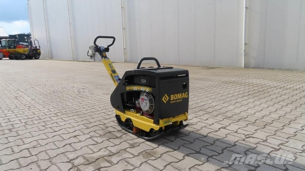 Bomag BPR 35/42D دكاكات أفقية