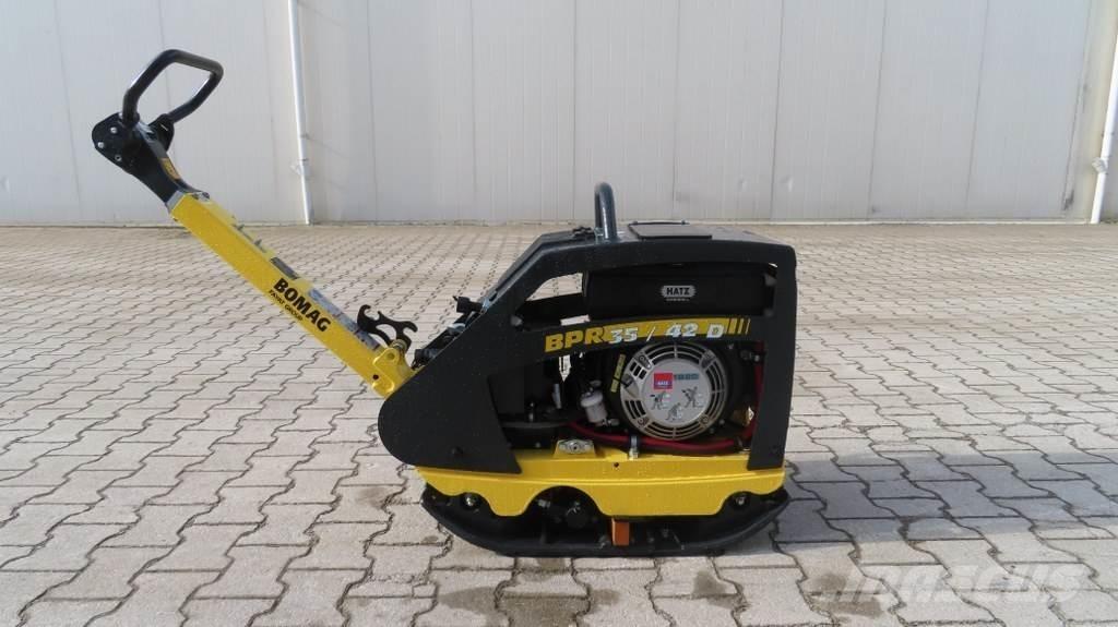 Bomag BPR 35/42D دكاكات أفقية