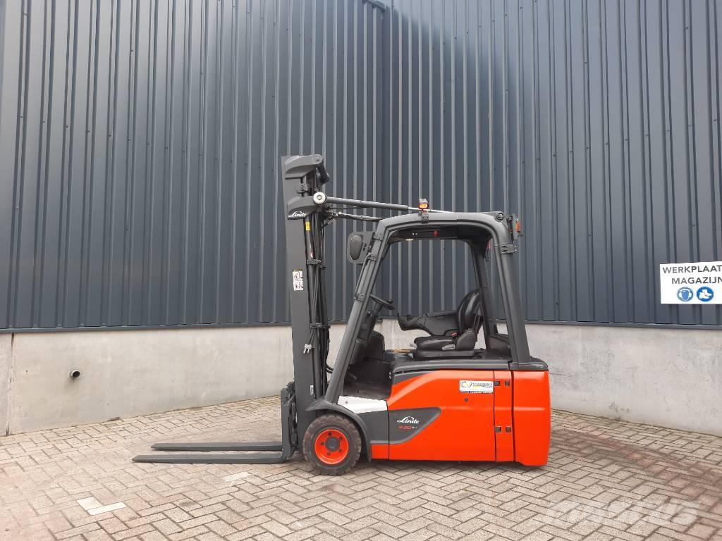 Linde E20L-02 شاحنات ذات رافعات شوكية تعمل بالكهرباء