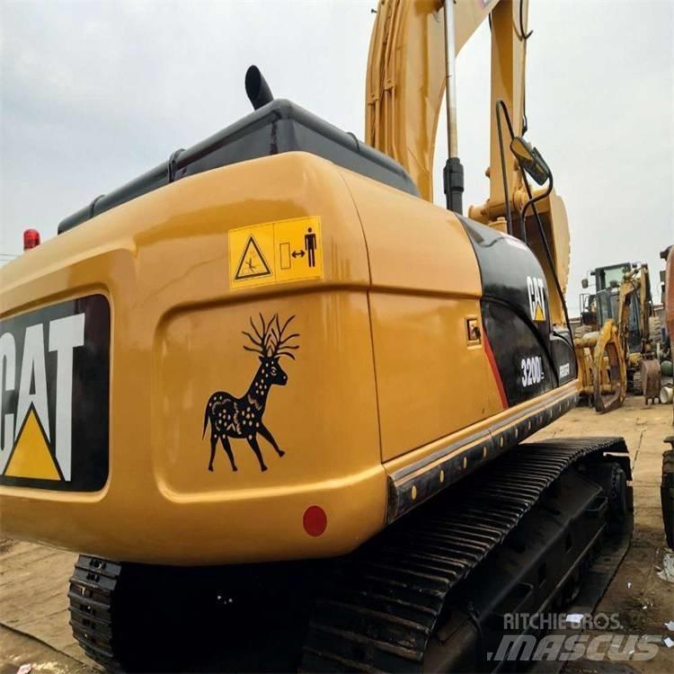 CAT 325 DL حفارات زحافة