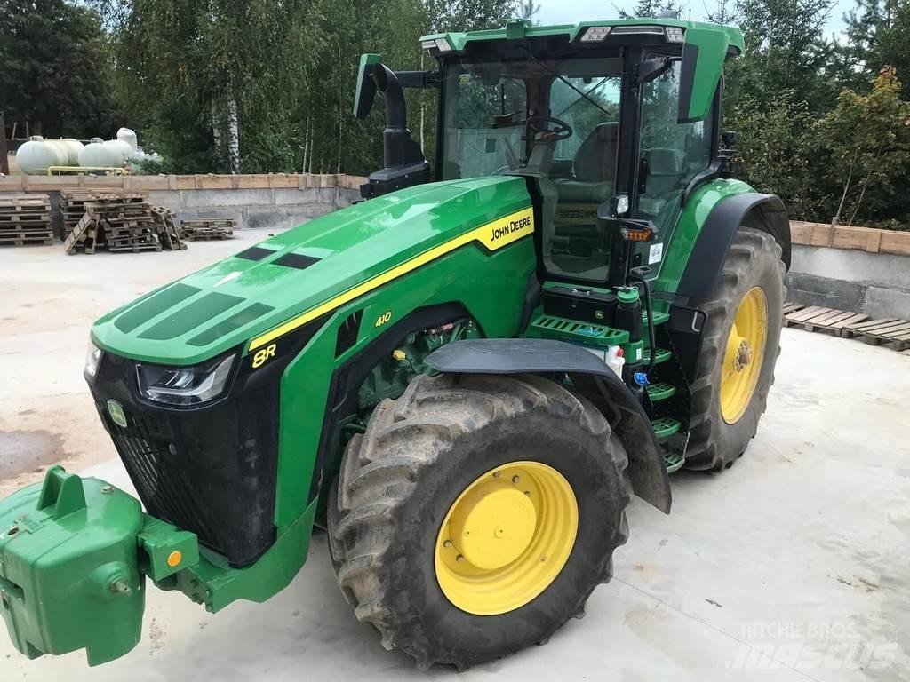 John Deere 8R410 الجرارات
