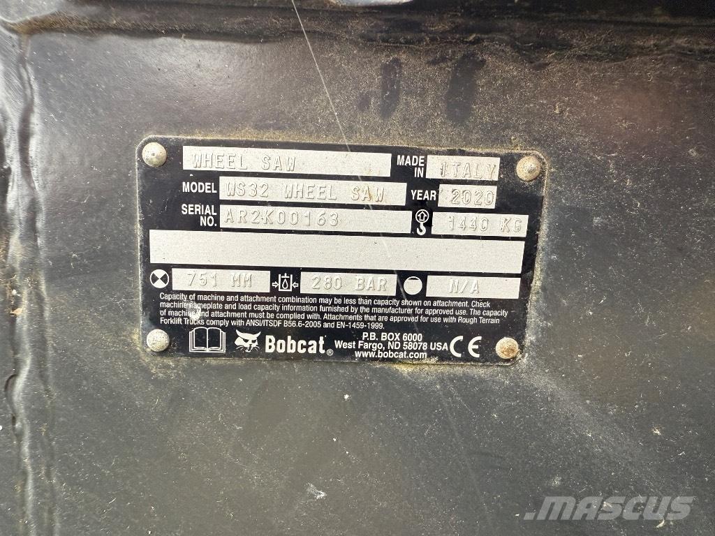 Bobcat WS 32 مكونات أخرى