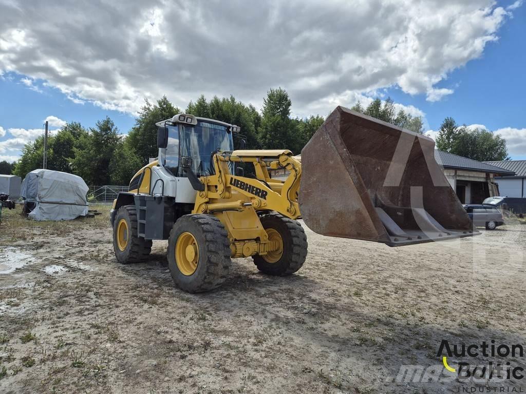 Liebherr L 524 لوادر بعجل