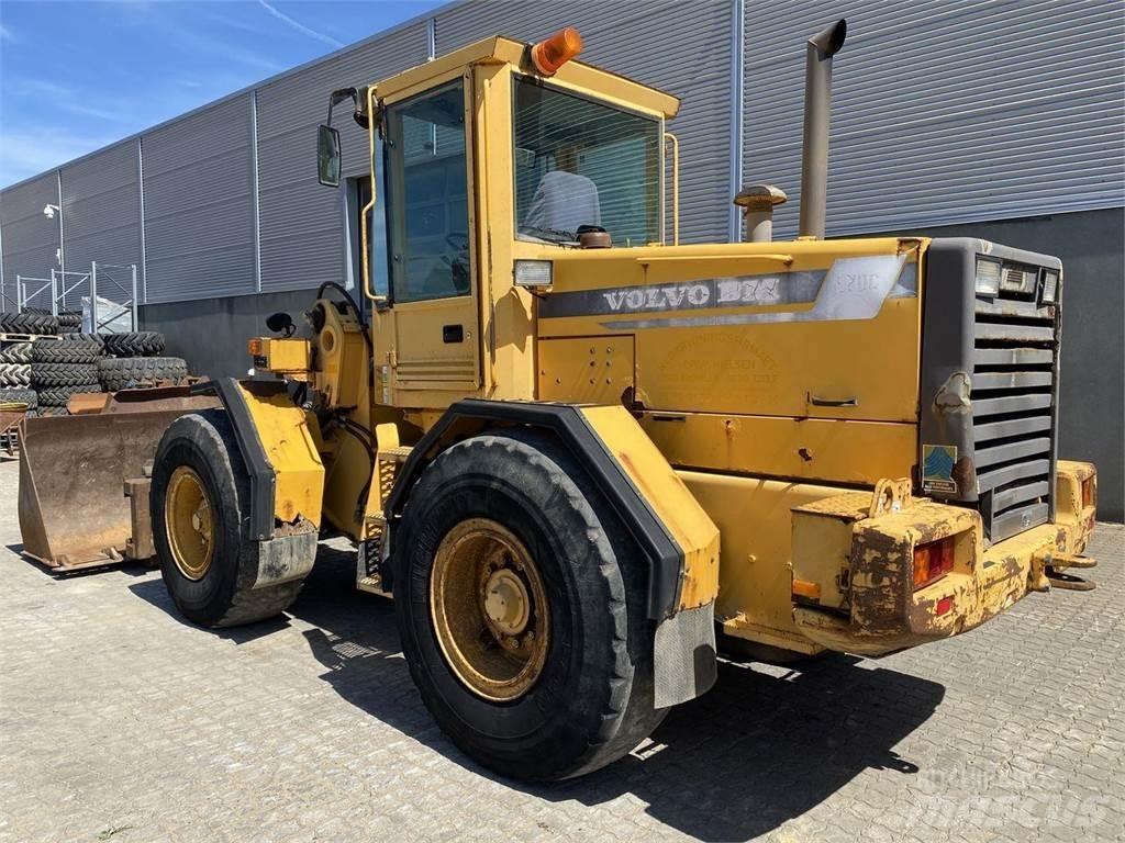 Volvo L70C لوادر بعجل