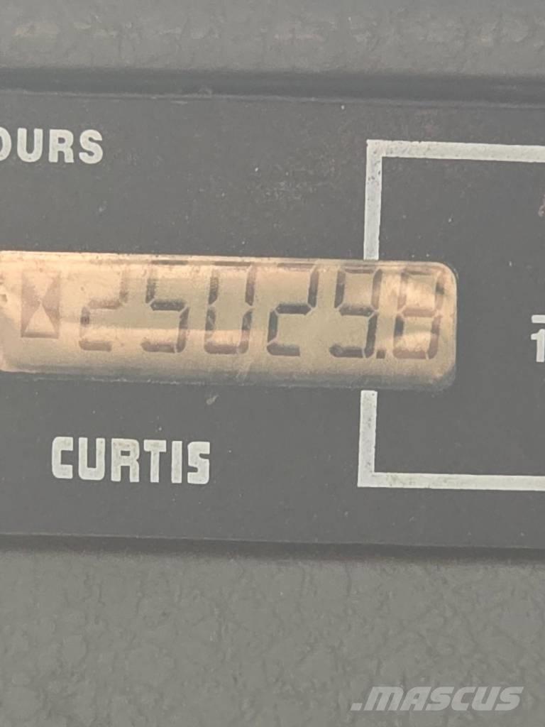 Doosan DX 300 LCA حفارات زحافة