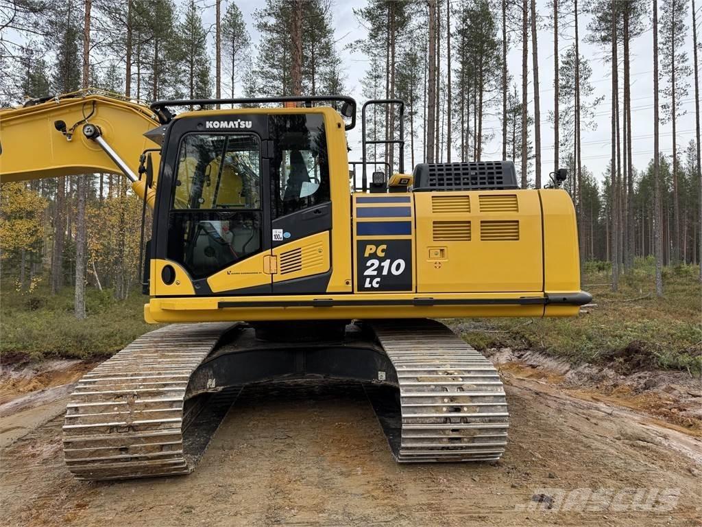 Komatsu PC 210 LC حفارات زحافة