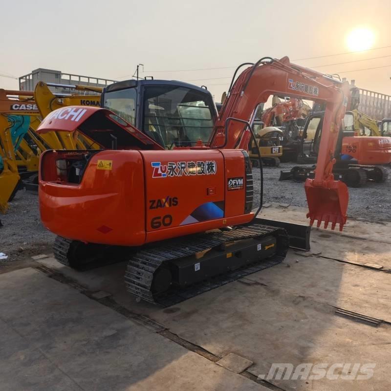 Hitachi ZX 60 حفارات زحافة