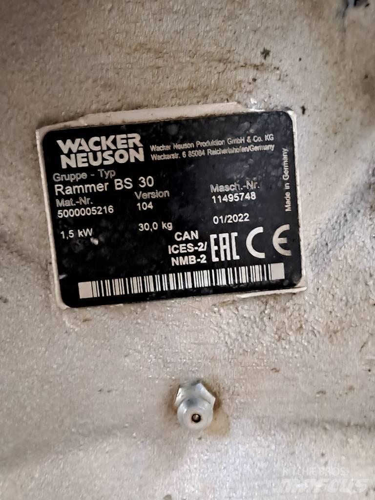 Wacker Neuson BS30 ِدَكات