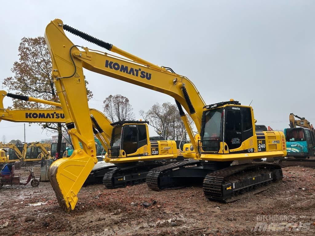 Komatsu PC 240 LC حفارات زحافة
