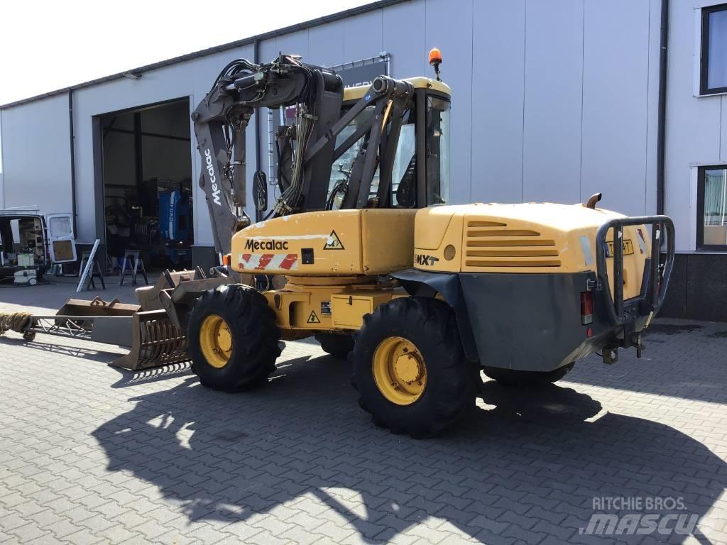 Mecalac 12 MXT حفارات بعجل