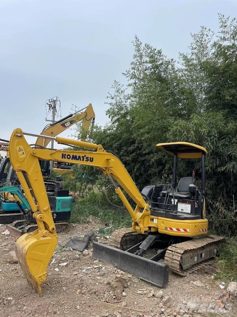 Komatsu PC35 حفارات صغيرة أقل من 7 طن (حفارات صغيرة)