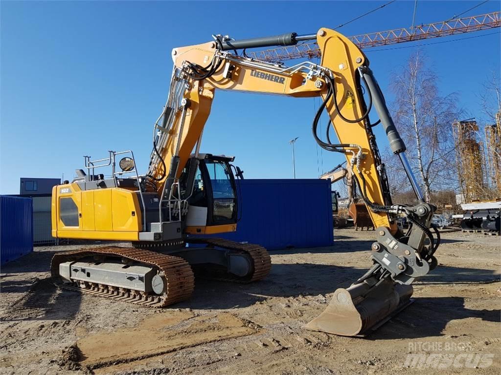 Liebherr R922 حفارات زحافة