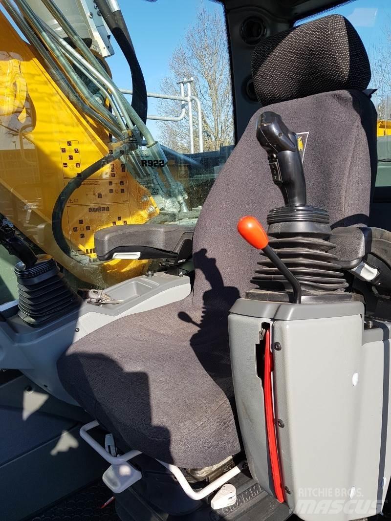 Liebherr R922 حفارات زحافة