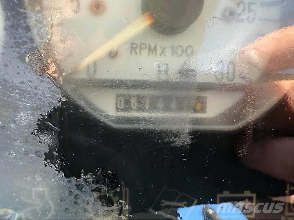 Volvo BL 60 لوادر ذات جرافات عكسية