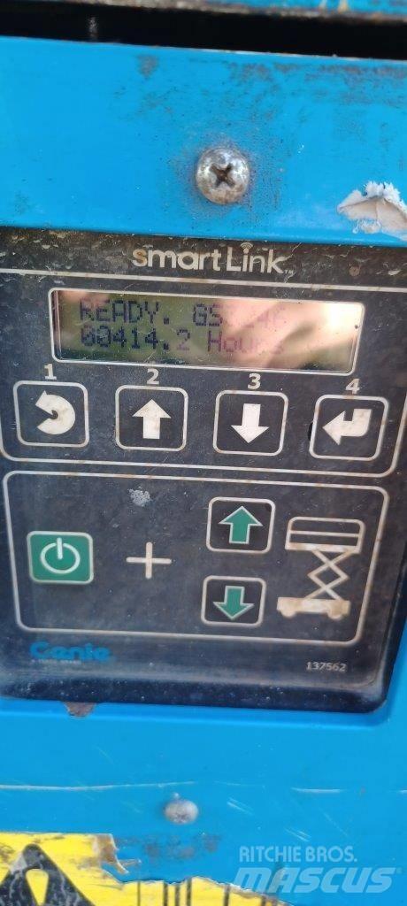 GENIE GS3246 رافعات مقصية الشكل