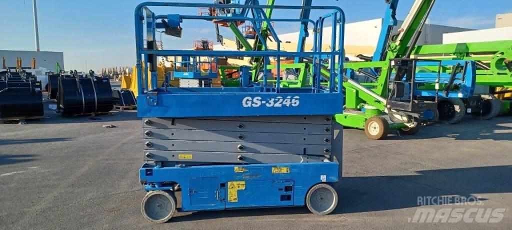 GENIE GS3246 رافعات مقصية الشكل