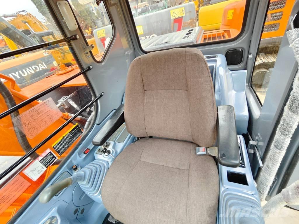 Hitachi EX 120 حفارات زحافة