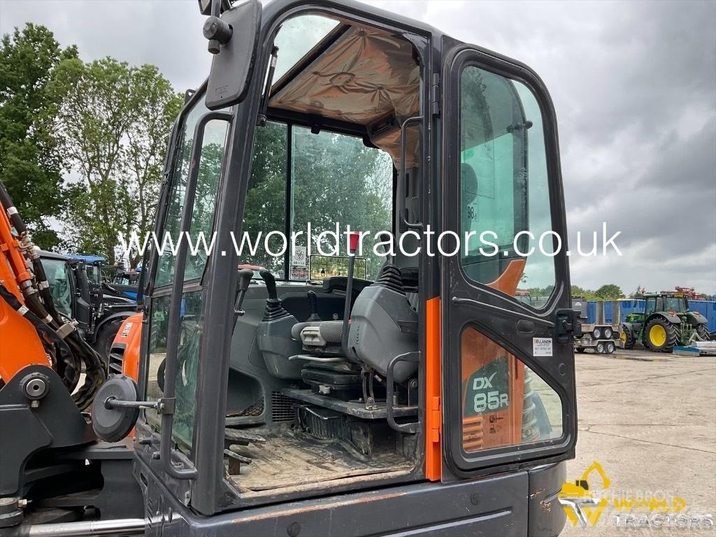 Doosan DX 85 R-3 حفارات وسط 7 طن - 12 طن