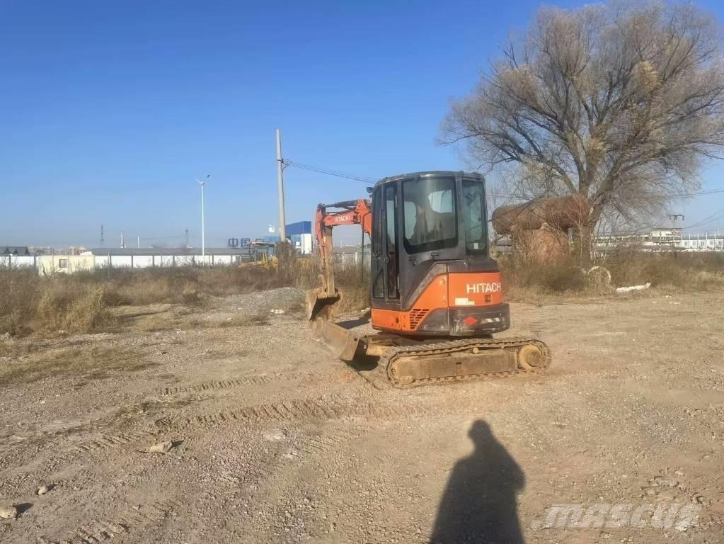 Hitachi ZX 35 U حفارات صغيرة أقل من 7 طن (حفارات صغيرة)