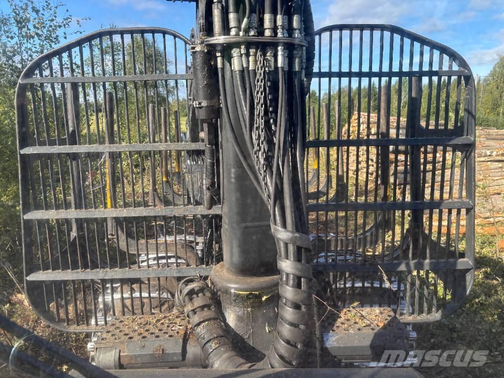 Ponsse WISENT 8W شاحنات