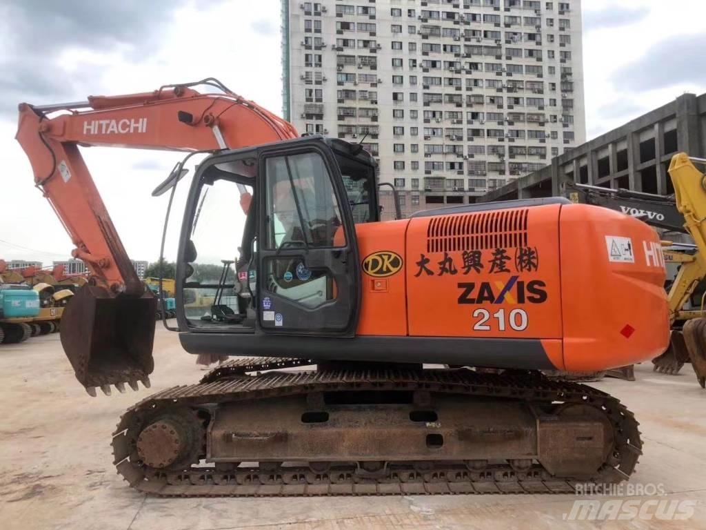 Hitachi ZX 210 حفارات زحافة