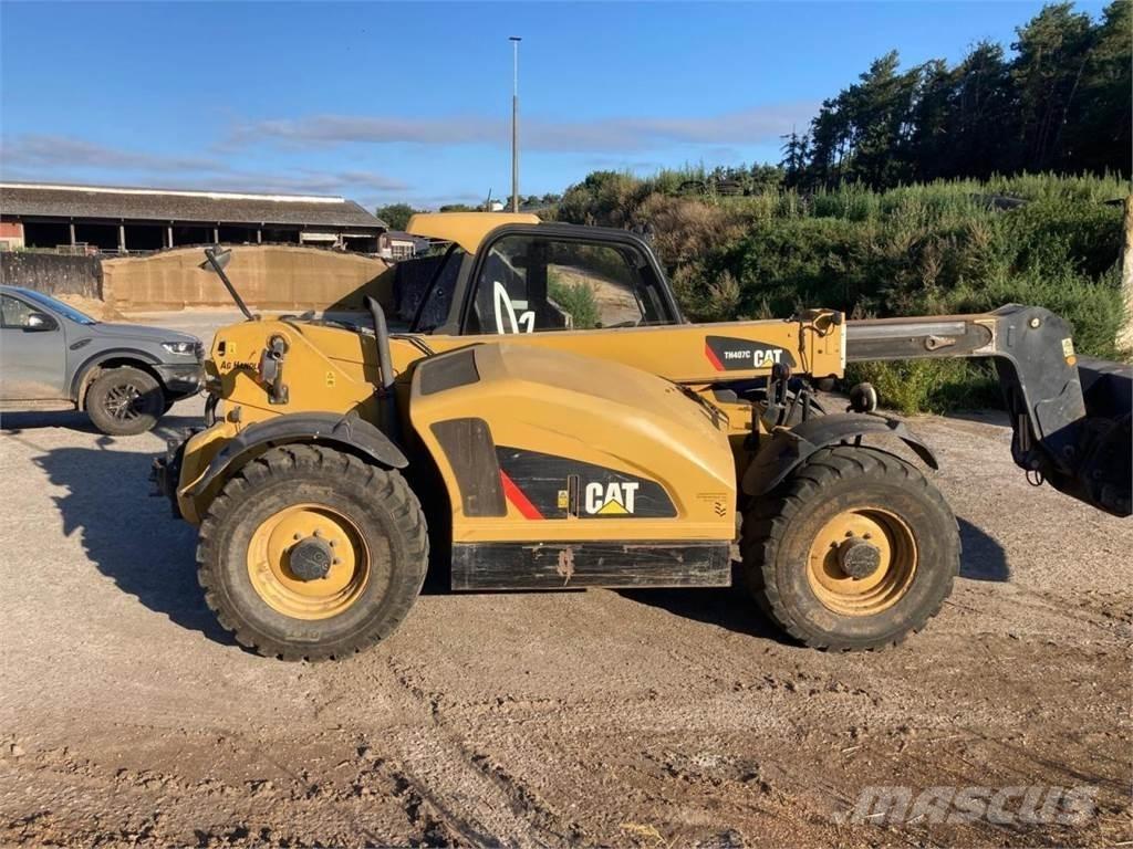 CAT TH 4070 معدات مناولة لأغراض الزراعة